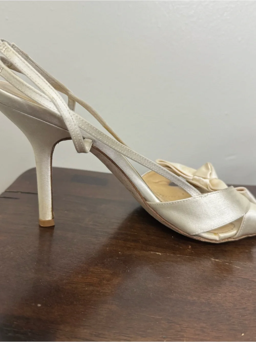 Kate Spade Mattie Satin Bow Slingback Heels Ivory/Cream 8B